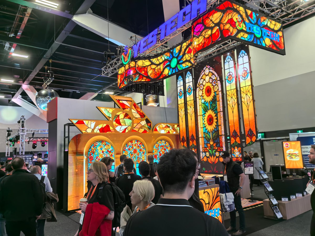 YESTECH_LED's tweet image. 𝐒𝐲𝐝𝐧𝐞𝐲 𝐯𝐢𝐛𝐞𝐬, 𝐛𝐮𝐭 𝐦𝐚𝐤𝐞 𝐢𝐭 𝐋𝐄𝐃! 😎
We brought the Opera House inside the hall, turned the floor into an ocean walkway, and lit it all up with our MG, Xtra, and Rubik series. From waterfalls to stained-glass vibes. 
#YESTECH #IntegrateExpo #LEDdisplay