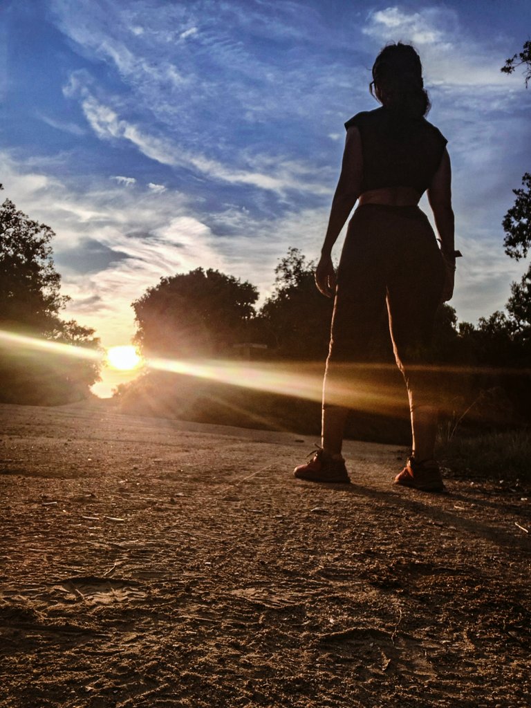 "Acuérdate de soñar, es la única manera de seguir despierto".