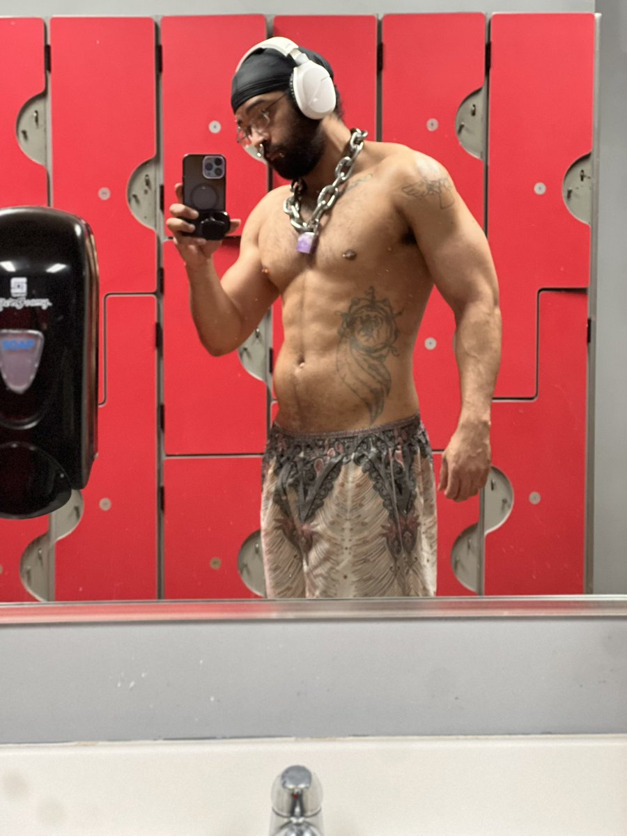 PolySwitch4THIC's tweet image. Gym was decent 😊