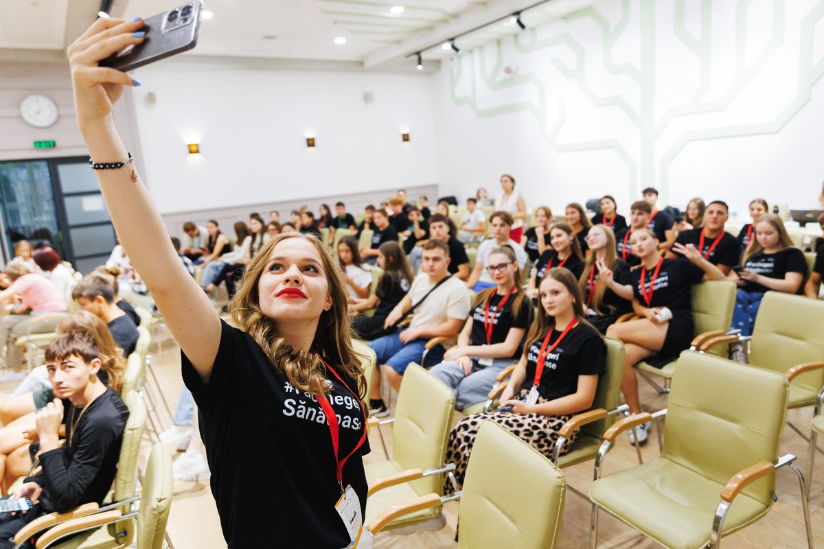 UNFPAMoldova's tweet photo. 80 young people & 20 mentors joined the #EduLIFE Summer Camp to strengthen their life skills and inspire peers.🤝With support from 🇦🇹 @ADCinMoldova, @UNFPA in #Moldova has empowered youth through the 🧡 EduLIFE Network. More here 🔗 https://t.co/Pb7x8uEn8W https://t.co/ArdZY4j3VS