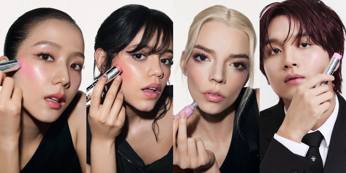 แคมเปญ Dior Backstage เอาน้องแฮชานไปวางด้วยกันกับพี่จีซู น้องเจนน่า พี่อันยา คือไม่จมไม่หายไม่ตายเบอร์ใหญ่เลยสักคน ยืนหนึ่งในไลน์ของตัวเองมาก แต่ละคนสะท้อนคาแรคเตอร์ให้เข้ากับภาพลักษณ์สินค้า ภายใต้โจทย์เดียวกันแต่ขายสินค้าในแบบของตัวเองได้แบบไม่ซ้ำเลยอะ โกลบอลไอคอนอะ สวยมากกก