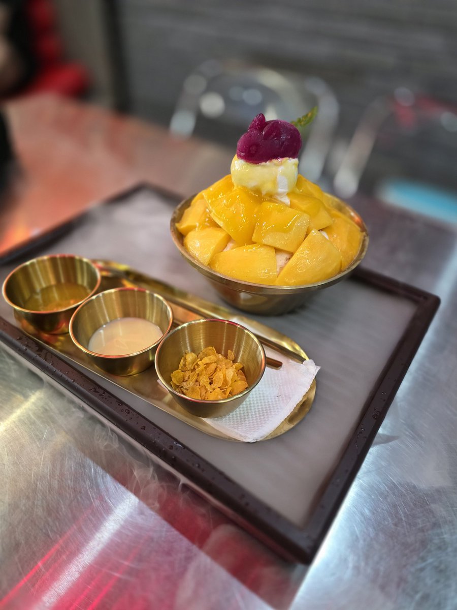 망고 빙수 이쁘....맜있음