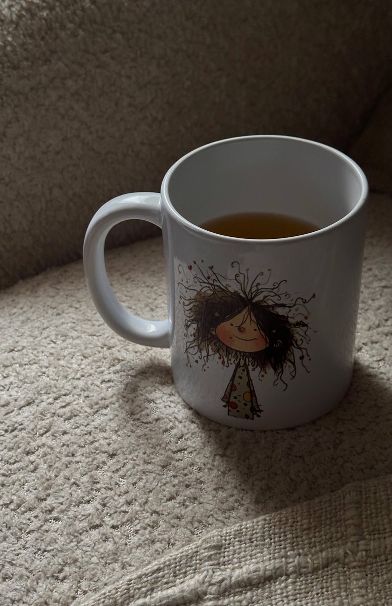 فيه أمور ما يجوز العذر فيها والتغاضي 
لا وصلنا عندها حطيت قلبي تحت رجلي

.