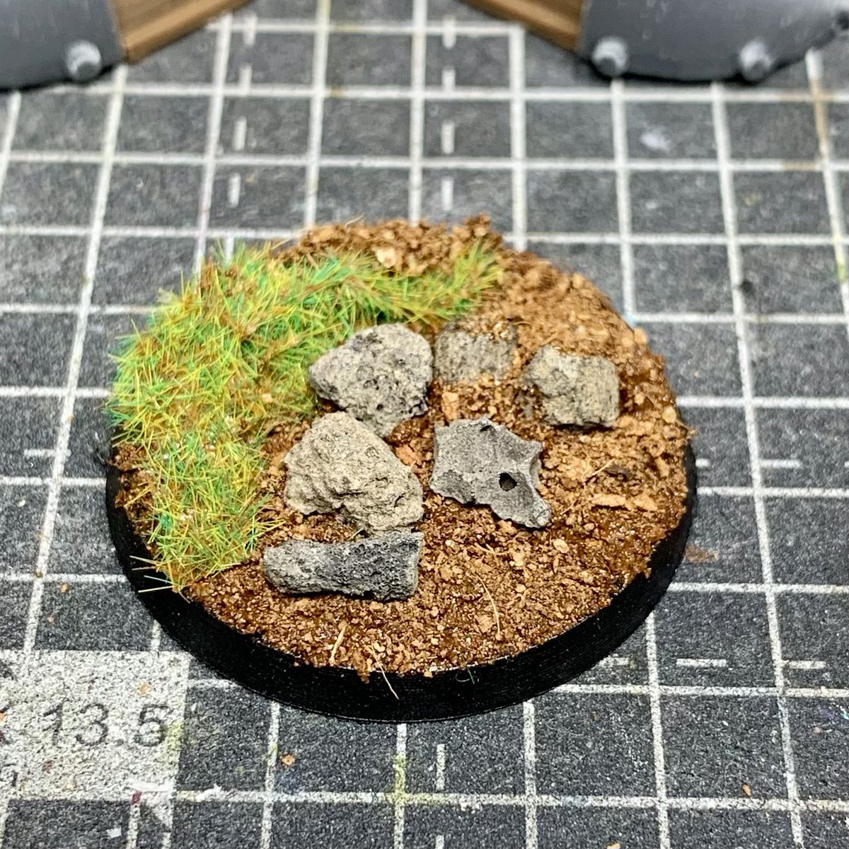 The awesome folks at @hearth_forge_games gave me a load of their new basing stuff to test out so I’ve been having a play around with it.

Turns out It’s pretty easy to get something that looks great with zero effort! 

#paintingminiatures #paintingwarhammer #warhammercommunity