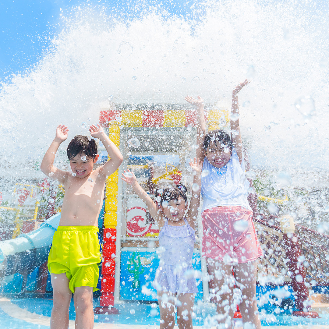 まだまだ暑い9️⃣月 どう過ごす❓ ＼ スプラッシュ・パッドなら涼しく