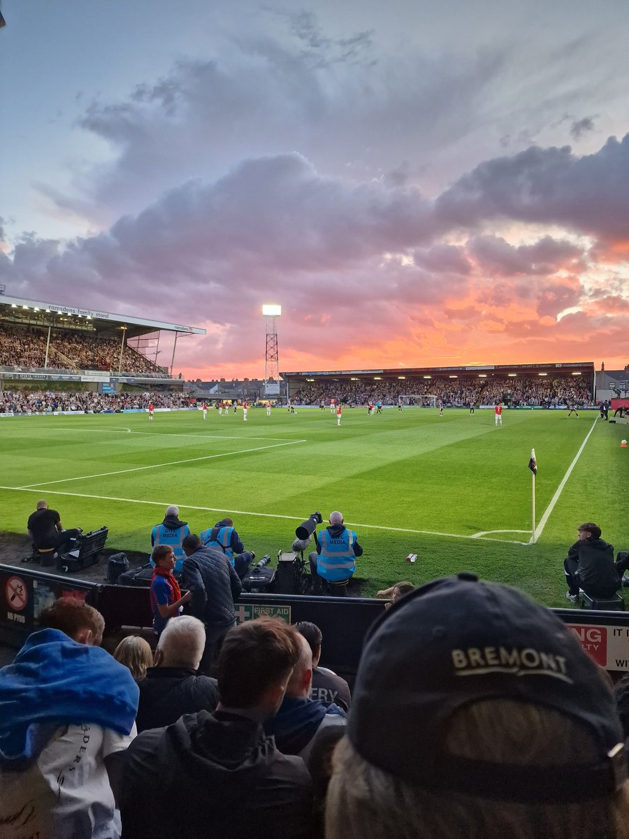 A lovely evening in Cleethorpes <a href="/officialgtfc/">Grimsby Town F.C.</a> 🐟