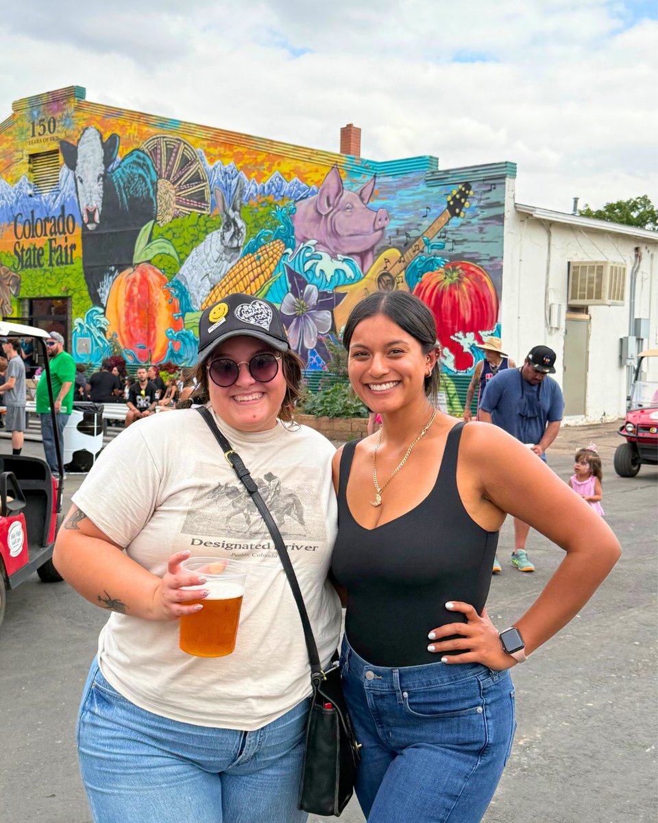 colostatefair's tweet image. The rides, the food, the fun, but it’s YOU who makes the Fair shine. ✨

Thanks for sharing your smiles with us!

#ColoradoStateFair #GrowingTheTradition
