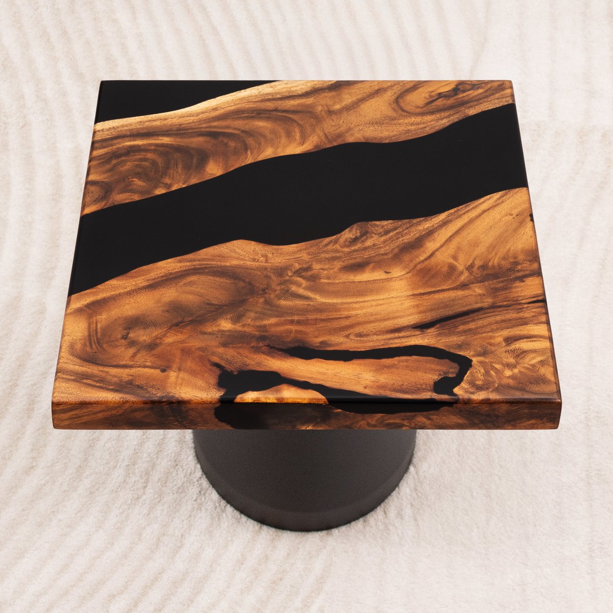 LumberGrand's tweet image. One refined detail is all it takes to shape your space.

#LumberGrand #TableTop #LiveedgeTable #EpoxyTableTop #CustomTable #WoodWorking  #DiningTable #CoffeeTable #HomeDecor