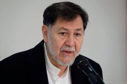 Mónica Rodríguez Della Vecchia (@monica_rdv) on Twitter photo El detestable <a href="/fernandeznorona/">Fernández Noroña</a> llorando porque tiene 65 años y se metieron con el que es un “indefenso” de la 3ra edad.
Pero horas antes el hipócrita le faltaba el respeto a <a href="/LillyTellez/">Lilly Téllez</a> y a otros legisladores. Ahí sí se le olvidó su edad.
Ridículo, cobarde y poco hombre. El detestable <a href="/fernandeznorona/">Fernández Noroña</a> llorando porque tiene 65 años y se metieron con el que es un “indefenso” de la 3ra edad.
Pero horas antes el hipócrita le faltaba el respeto a <a href="/LillyTellez/">Lilly Téllez</a> y a otros legisladores. Ahí sí se le olvidó su edad.
Ridículo, cobarde y poco hombre.