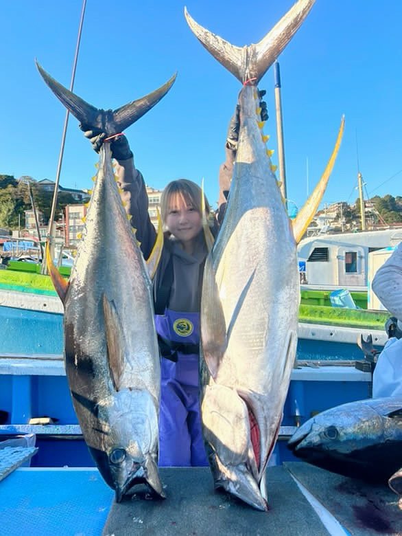 kechaya_keiko's tweet photo. 釣りアカウント作りました🎣
泳がせ、テンヤタチウオ、カワハギ、ビシアジ、コマセもテクニカルもなんでもやります
基本手巻き
釣りに着て行けるTシャツ屋さんやってます
https://t.co/bYeek72gRp https://t.co/q4t87ZiLyd