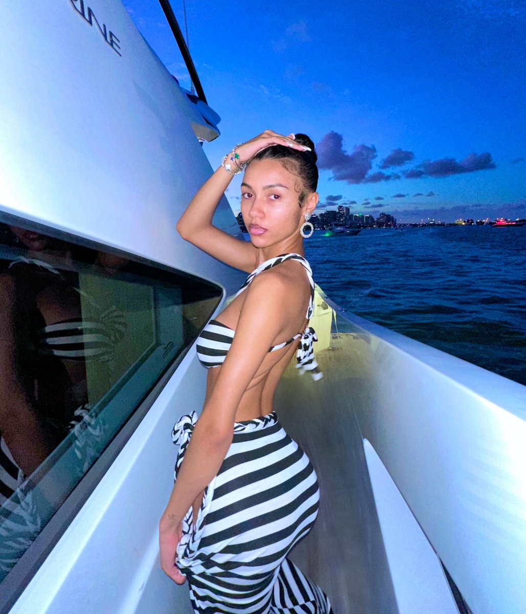 BaddGirlssOnly's tweet photo. https://t.co/4g6x1EStjy