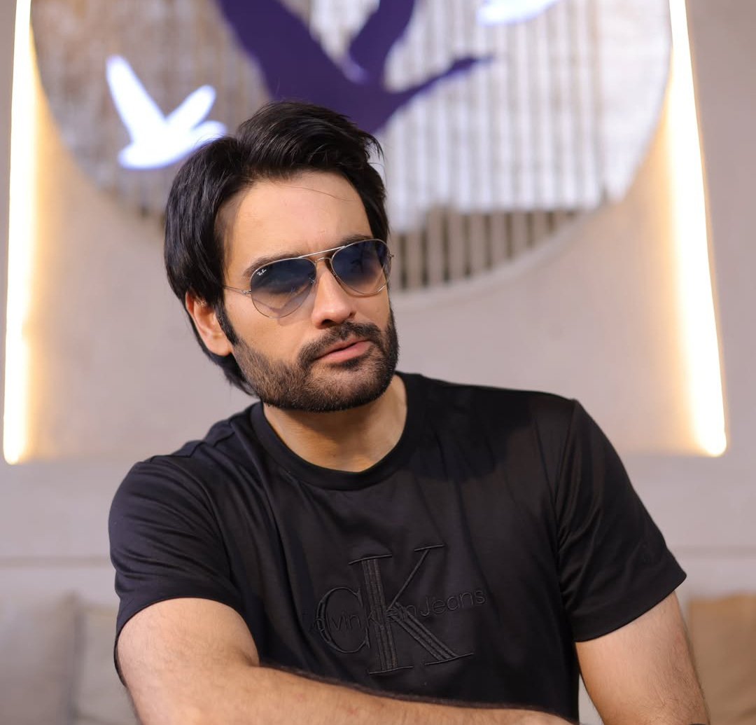 Stay unbothered, stay unstoppable😎🖤

#VivianDsena