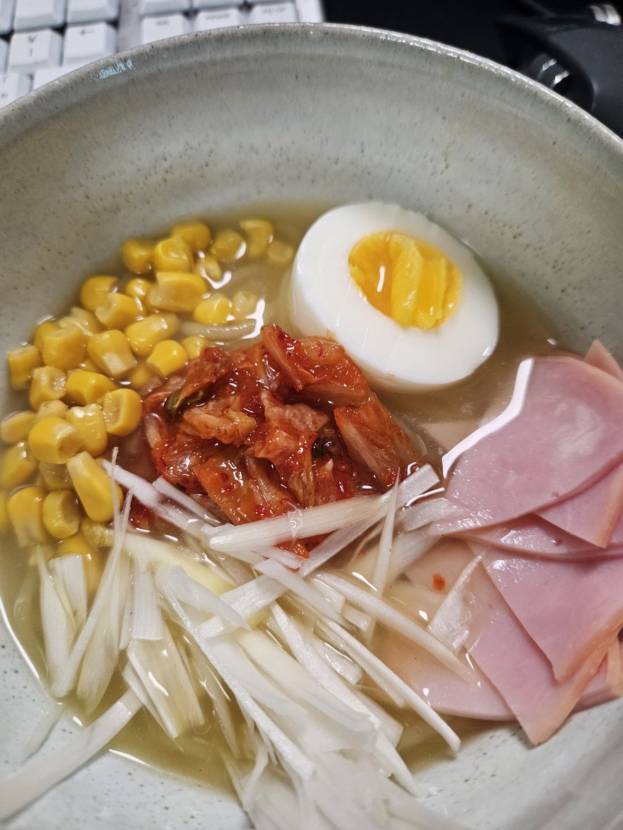 今日のお供は冷やしこんにゃくラーメン！

#高城元気ch