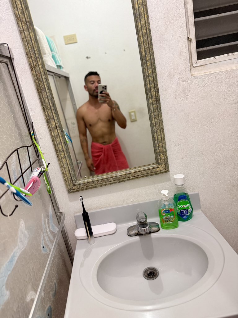 Towel’s on… for now 😈💦 PR heat got me thinking maybe it shouldn’t be 👀”
#ThirstTrap #SpicyContent #PuertoRico