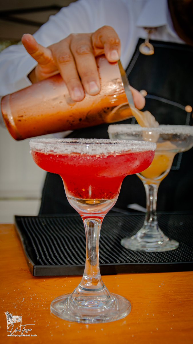 Rev_Digital_Mor's tweet image. #UnosTragos
behance.net/gallery/214717…