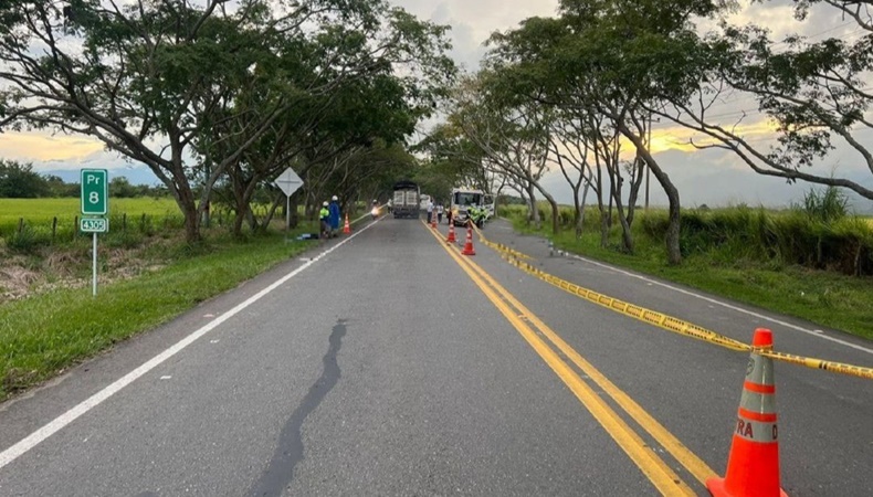 Sin identificar hombre que murió arrollado por un vehículo fantasma en la vía a Valencias de Jesús cacicastereo.com/noticias/31324