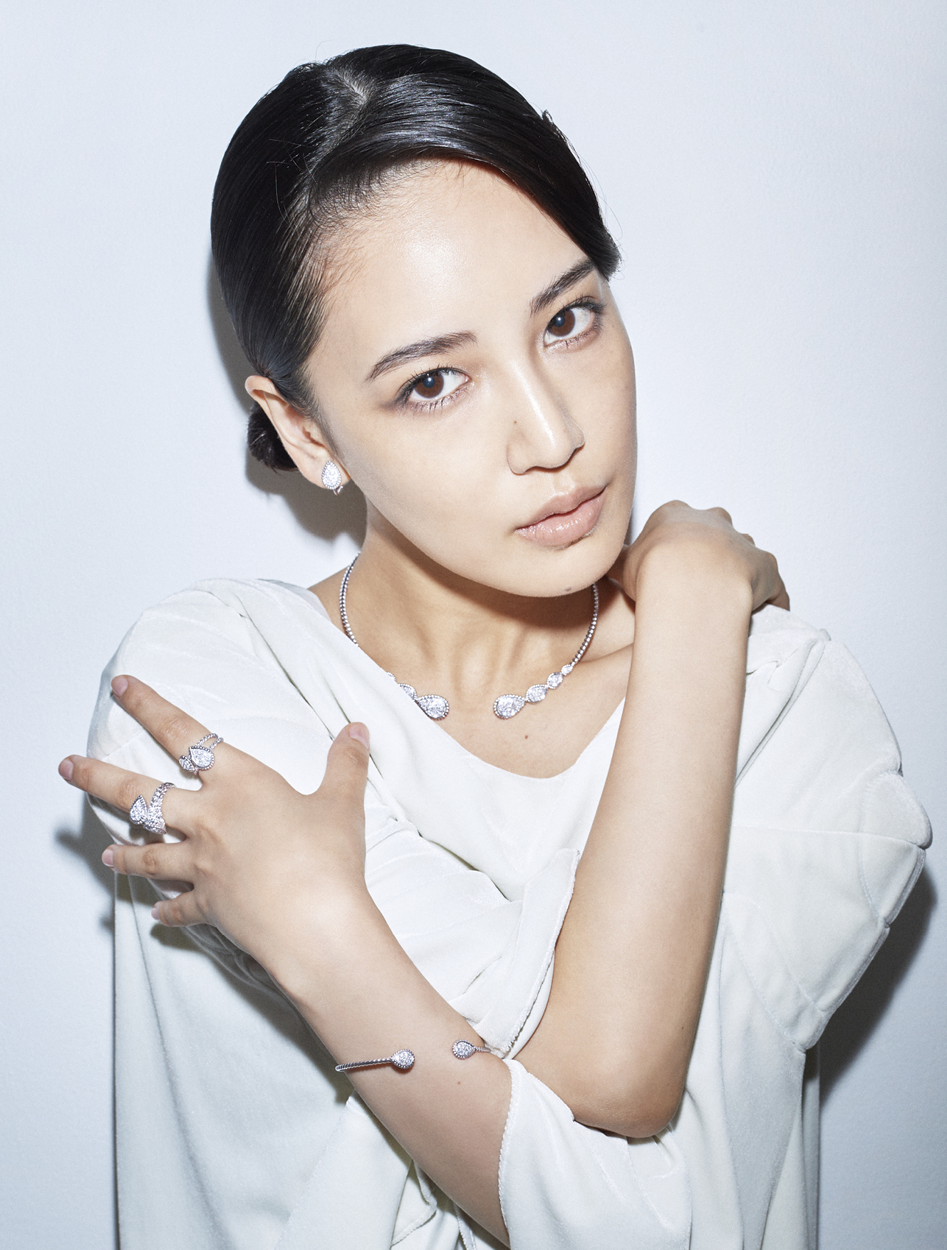 藤井夏恋 KAREN クッション TONIGHT 藤井夏恋 KAREN クッション TONIGHT