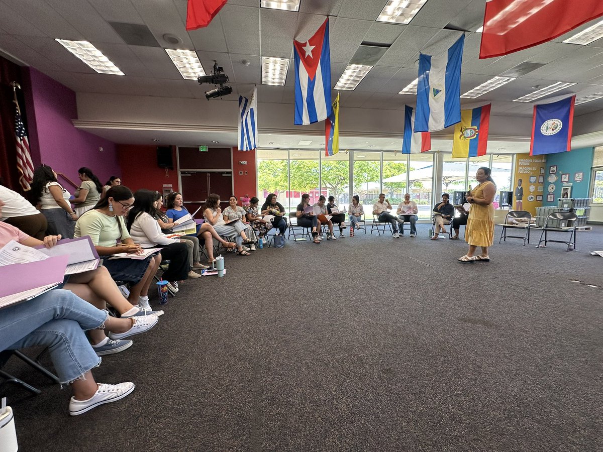 DirectoraDanya's tweet photo. Tuesday’s PD was led by our amazing instructional coaches + counselors!Teachers began preparing for Family Teacher Teams where families share hopes &amp; dreams for their Lobos 💙 Excited to launch the 2x10 practice to deepen teacher-student connections. @CajonValleyUSD @NerelWinter https://t.co/gSjtXa1d8W