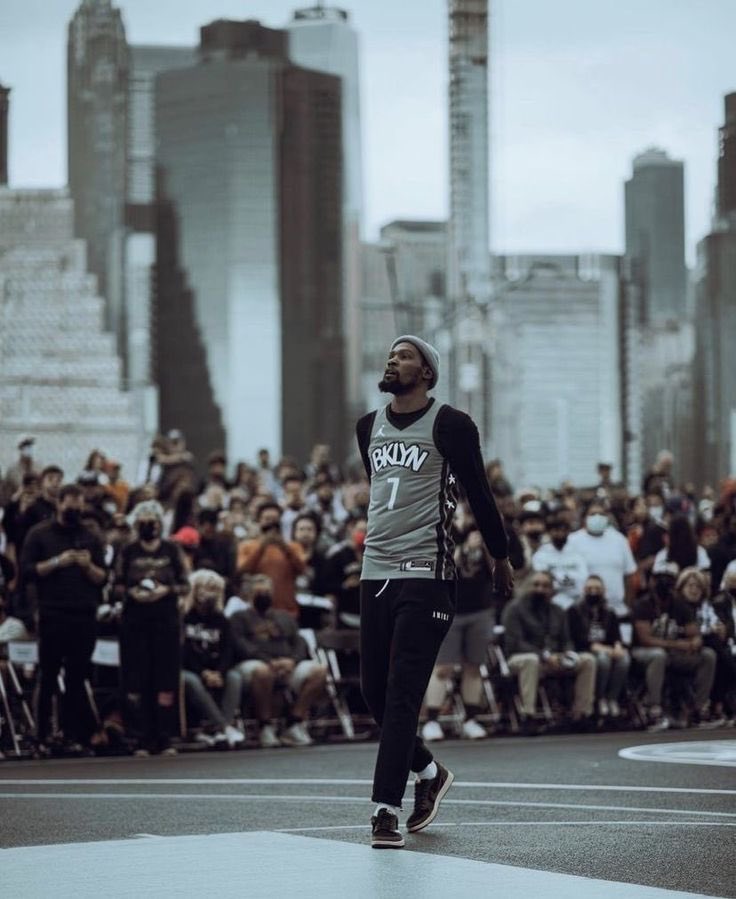 Stunna999_'s tweet photo. One of the tuffest Kevin Durant pictures ever 🐐 https://t.co/vUzekhlZ5X