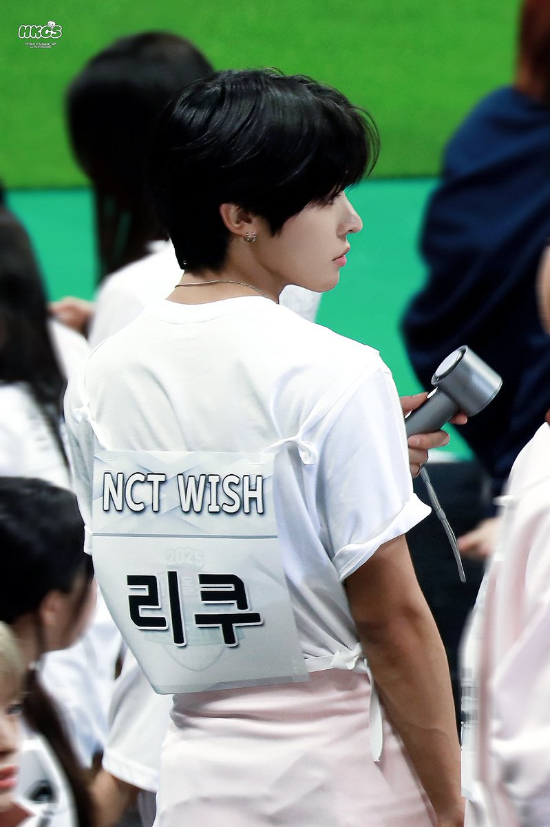 250825  아육대

얼굴 천재.

#RIKU #리쿠 #リク #NCTWISH