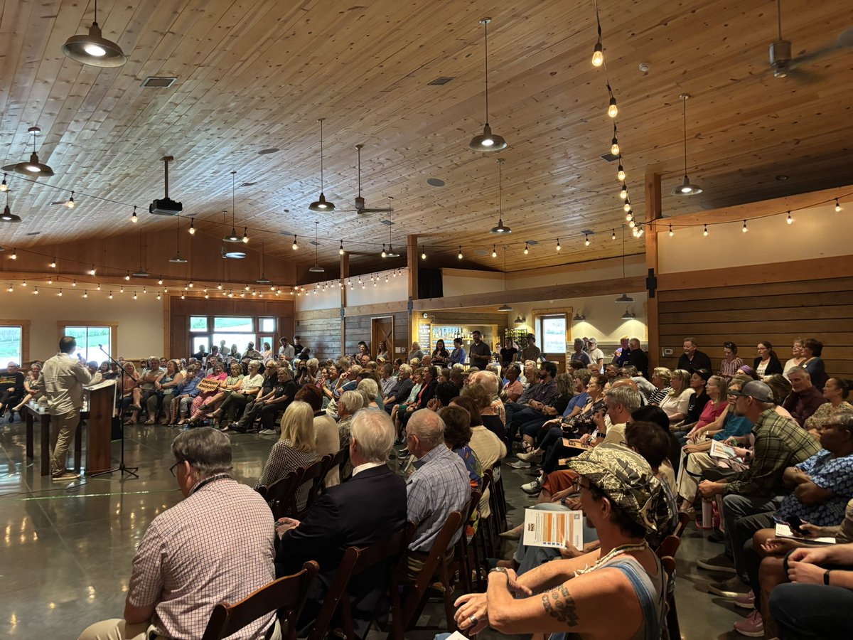 Rep. Linda Featherston (@linda4kansas) on Twitter photo Standing room only in Manhattan tonight for the <a href="/KSHouseDems/">Kansas House Democrats</a> Fight Back tour! Thanks for the questions and the kind welcome! #ksleg Standing room only in Manhattan tonight for the <a href="/KSHouseDems/">Kansas House Democrats</a> Fight Back tour! Thanks for the questions and the kind welcome! #ksleg
