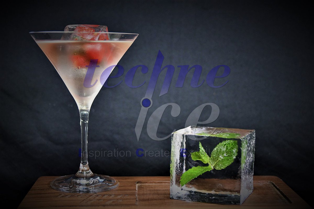 TechneIce's tweet image. For #ThrowbackThursday we will stick with the #drinks theme to remind you, #TechneIce have been creating #bespoke #icecubes for many years
#icesculpture #party #summer #ice #cocktails