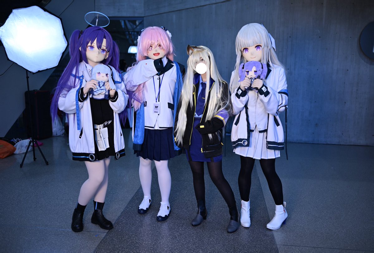 anyc2025顺利落幕
第一次参与国外的漫展，非常感谢所有帮助我们的摄影与后勤老师！
感谢☁️总的小雪头！

📪：<a href="/Listenorelse__/">Listen</a> 
noa：<a href="/Lemon_poiii/">世纪末的彼岸花</a> 
🎭：<a href="/kmno_x/">Cloudrin</a>
修图：<a href="/nemuzuki99/">眠月</a> 

#着ぐる #kigurumi #BlueArchive #黒崎コユキ #koyuki