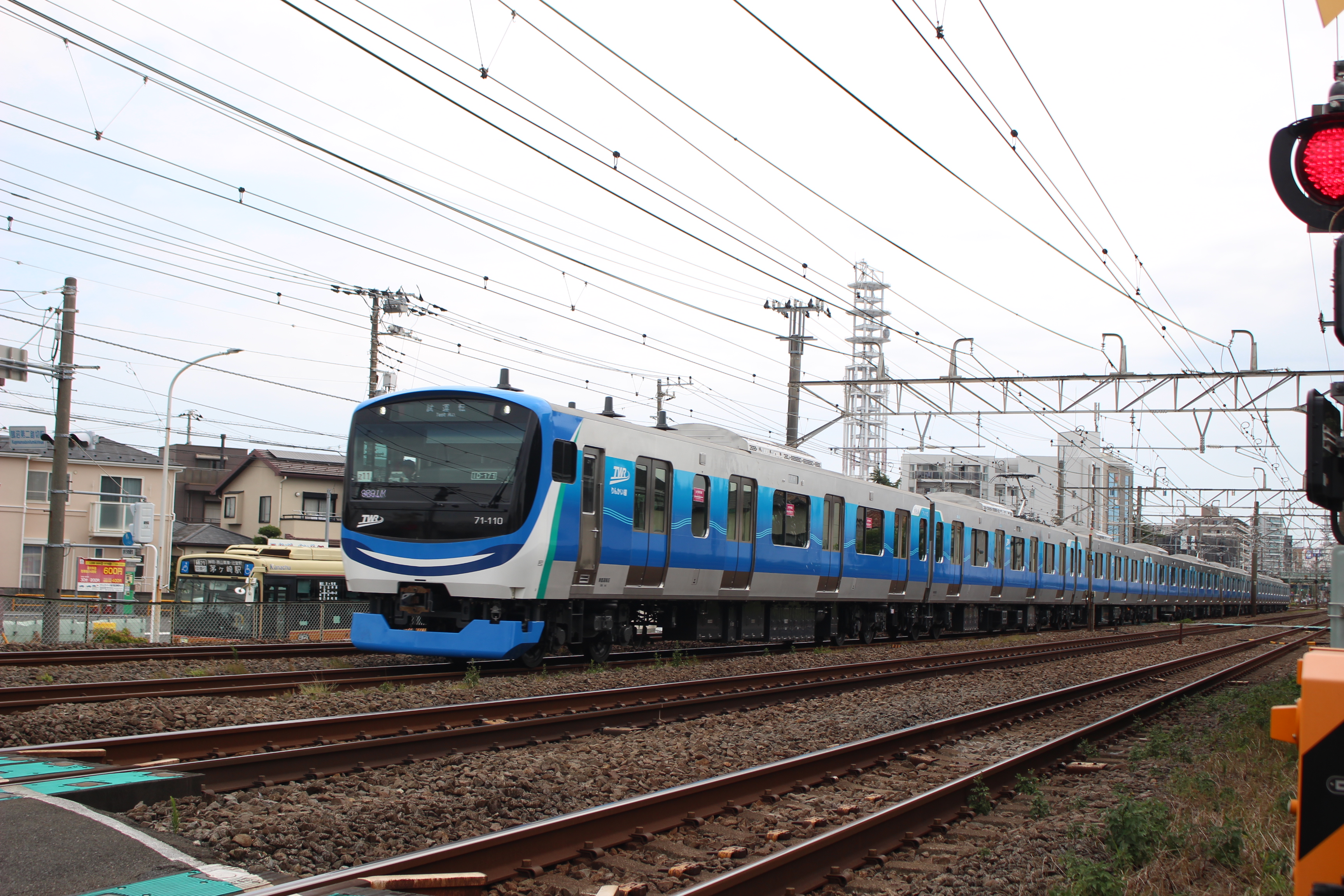 JR東海 東海道新幹線 架線（トロリー線）の純銅製文鎮　ペーパーウエイト Amazon.co.jp: JR東海 東海道新幹線 架線 トロリー線）の純銅製