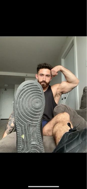 I just received Small tribute from Anonymous via Throne. Thank you! throne.com/bradgod #Wishlist #Throne