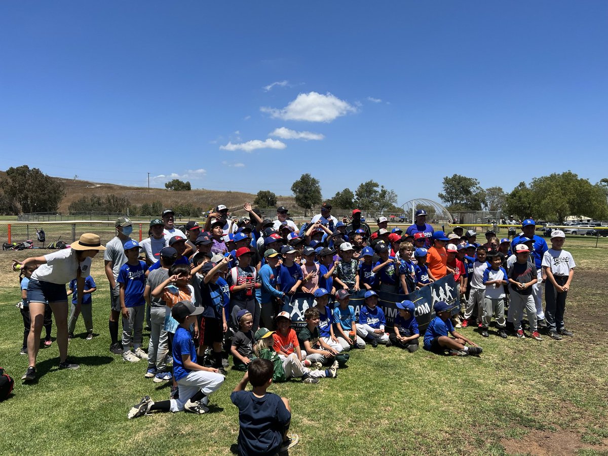 Sledgebats tweet media