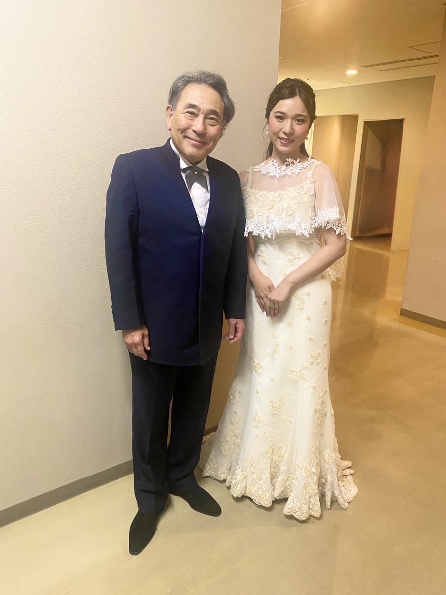 #オーケストラ・アンサンブル金沢富山特別公演
　　　　　　with 合唱団OEKとやま
無事に終演いたしました🦐

山下マエストロと📷
ご来場をありがとうございました👧
 
#富永果捺子　ソプラノ
＃藤原歌劇団