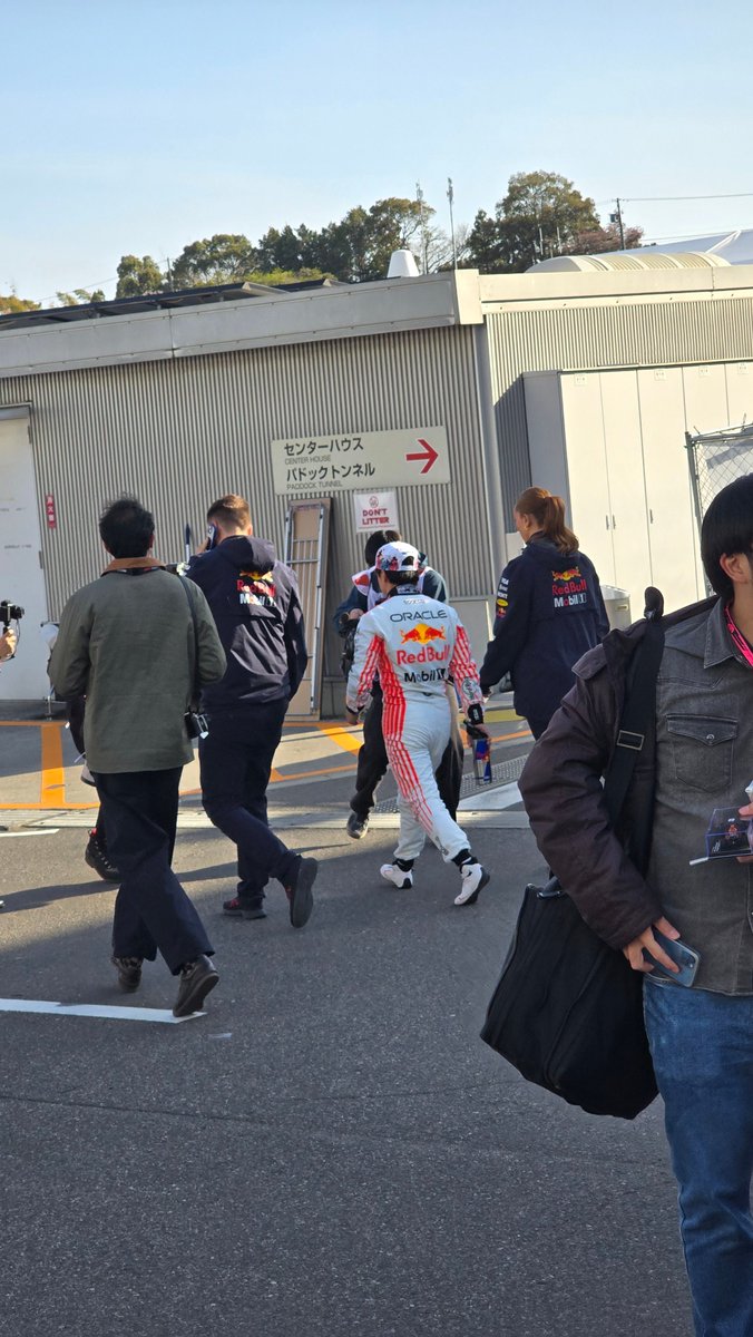 KiriToLy tweet media