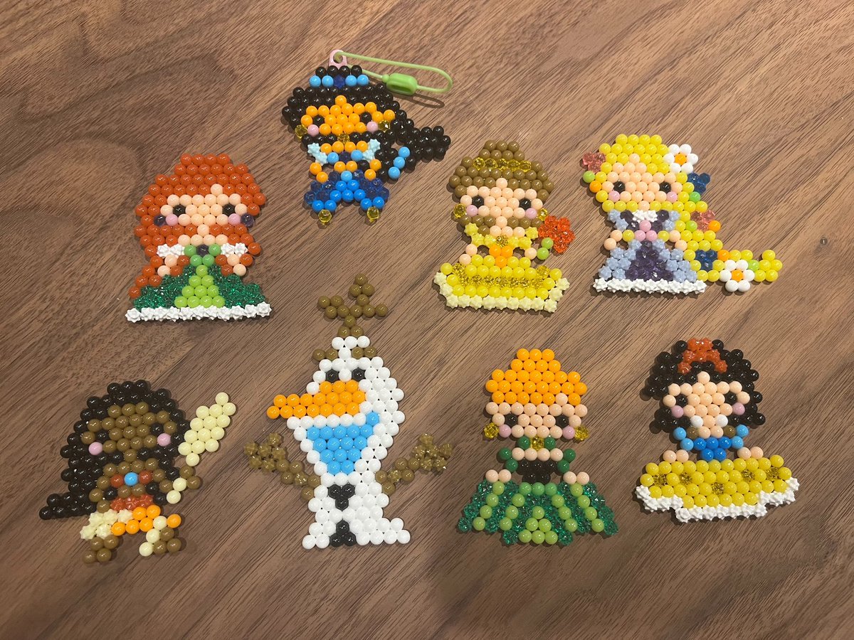 暑い日が続いていますね🌻☀️

最近私はアクアビーズ作りに
ハマってしまいました😆

先日はディズニープリンセスの
アクアビーズをもくもくと
やっておりました👸🏻

大人でもハマるのでオススメです♪
次はすみっコぐらしをやってみたいです😀

#アクアビーズ
#ディズニー
#プリンセス
#すみっコぐらし