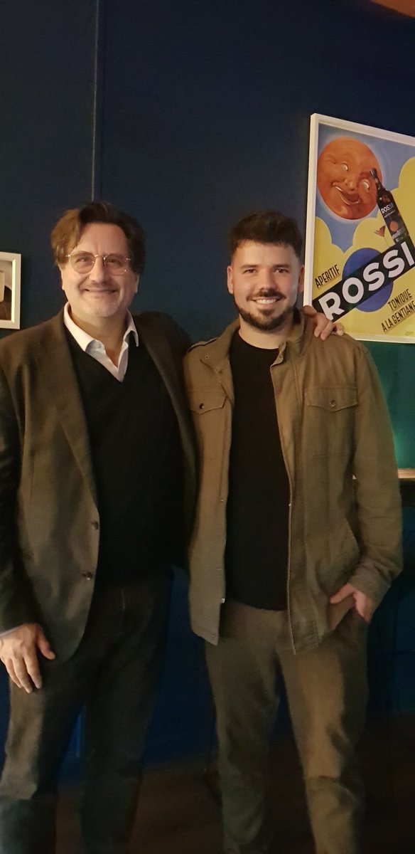 Durante la visita a Adelaide el Emb. Gowland conoció dos emprendedores argentinos: Gaston Bravo que produce exquisitos vinos (gastonbravowines.com.au) y Leo Rossi que inicia su propuesta de tragos, tapas y música latina en "Mala Mia" (facebook.com/share/1AR2APP7…). Exitos para ambos!!