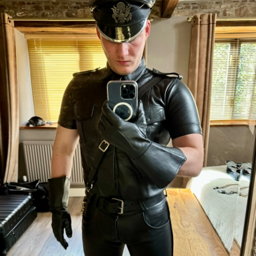 MasterSpence96's tweet image. I just received Leather Fund via Throne. Good pig, $end more! throne.com/masterspence96 #Wishlist #Throne