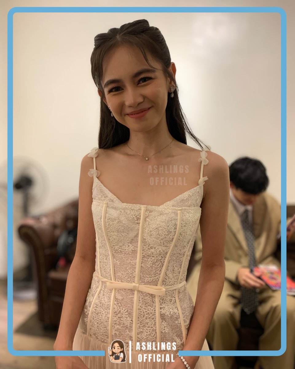 aga_for_all's tweet photo. si andris nasa likod may hawak na nylon ni astin. 😏 https://t.co/JvhG1RkN6U