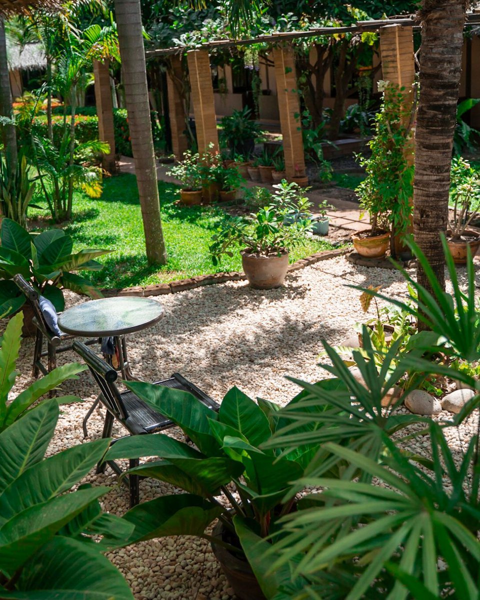 kombatgroup's tweet image. Progress isn’t only built in the gym. 🌿 And at Kombat Group Thailand, recovery and reflection are part of the journey.

👉 Join us: muaythaipattaya.com/kombat-group 

#KombatGroupThailand #MuayThaiCamp #BoxingCamp #FitnessAndWellbeing #TransformationJourney