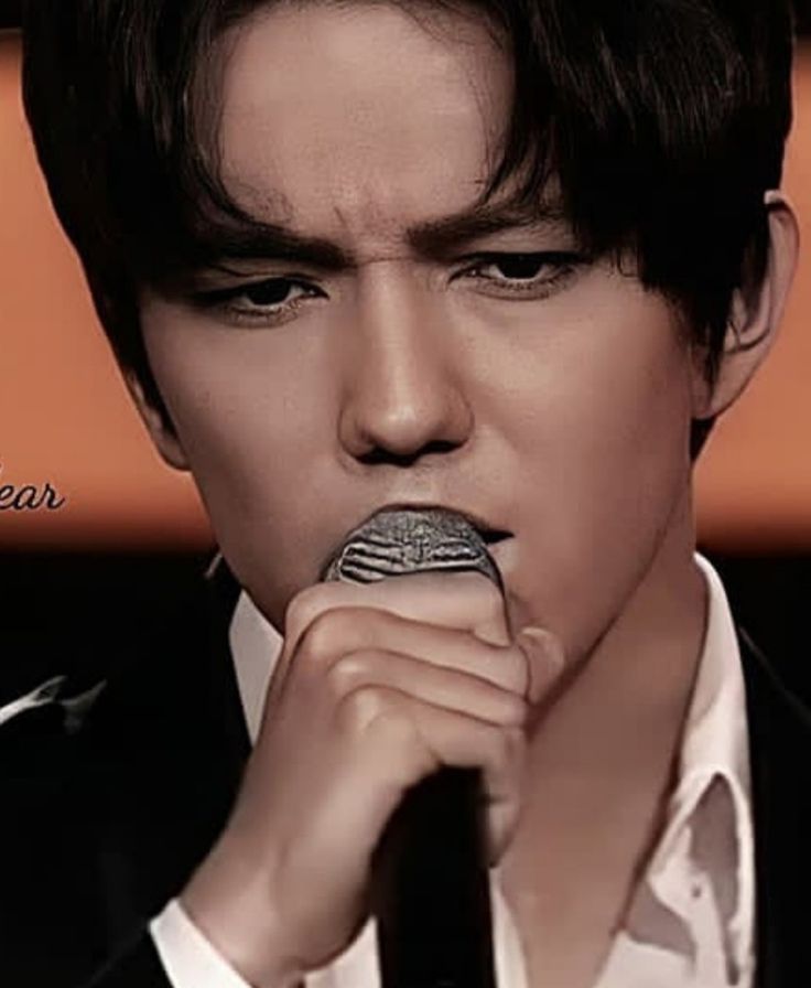 Rozik 🇰🇿► DQ 🌹 ♩ (@dqrozik) on Twitter photo <a href="/Francesco386122/">Francesco 🇮🇹</a> Talento naturale, splendido timbro di voce in tutti i registri e un enorme duro lavoro hanno reso Dimash uno dei migliori cantanti al mondo.
DIMASH CONCERT NEW YORK
#StrangerTourAmerica <a href="/Francesco386122/">Francesco 🇮🇹</a> Talento naturale, splendido timbro di voce in tutti i registri e un enorme duro lavoro hanno reso Dimash uno dei migliori cantanti al mondo.
DIMASH CONCERT NEW YORK
#StrangerTourAmerica