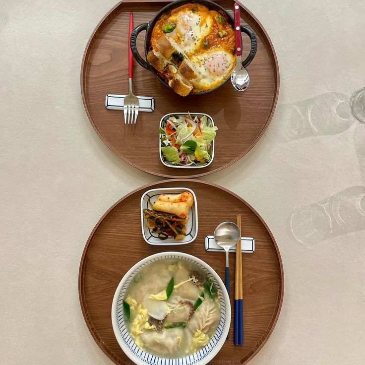 Lynne Ashvale tweet media