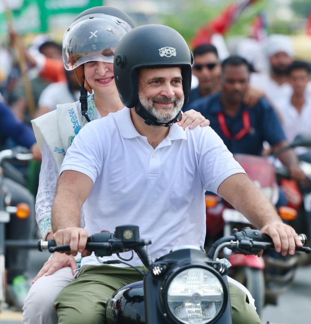 कहूं क्या कितना, कितना बे-आराम हूं मैं 
मेरी उम्मीद अभी हारी नहीं है 

जौनएलिया💖
#जौननामा
<a href="/JaunSee/">جون سی जौनसी</a> <a href="/Munaf_Ali/">Munaf</a> <a href="/Er_Wr_Haneef/">Haneef Shikohabadi✍</a> <a href="/kasakk25/">कसकk</a> <a href="/SaritaTrivediR1/">sarita trivedi 'Nirjhara</a> <a href="/nitinagarwal/">Nitin Agarwal</a> <a href="/RahulGandhi/">Rahul Gandhi</a>