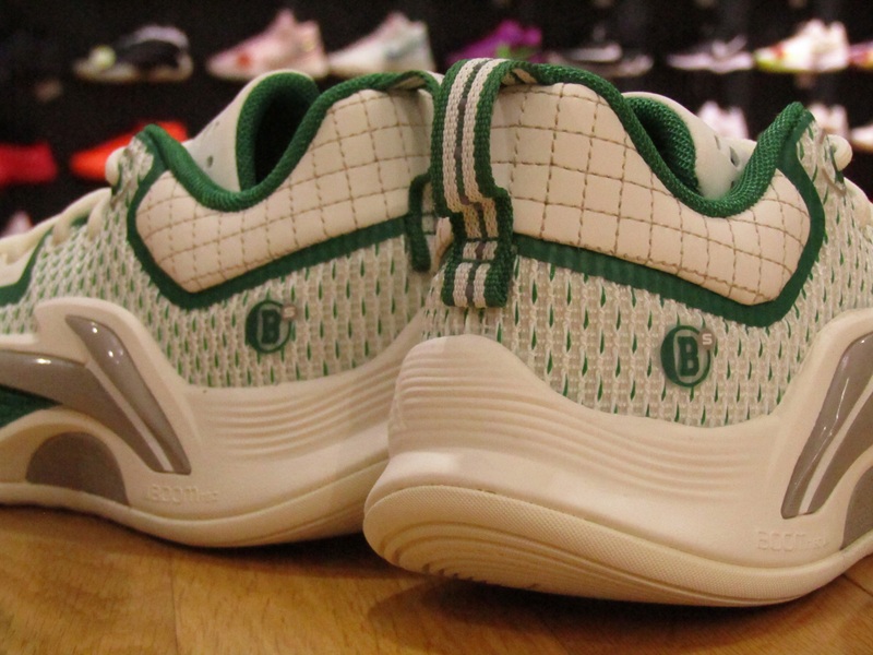 GALLERY2SHIBUYA's tweet photo. 【新作入荷】
Li-Ning BAD5 DOMINATER 1
https://t.co/ncBsaWpYgJ
#ギャラリー2 #gallery2 #バスケットボール #kicks #liningbasketball #airjordan #nba #dwaynewade #bad5dominater1 https://t.co/H1R3TMyEFI