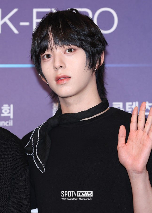 [★]  CHIHEN &amp; JL at the 2025 NEWSIS K-EXPO

#AHOF #아홉 <a href="/AHOF_official/">AHOF</a>