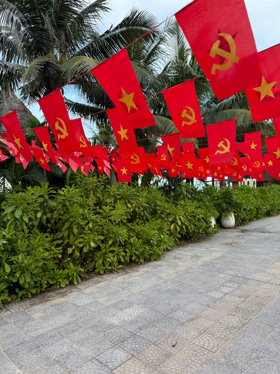 Nada como un buen café comunista por la mañana