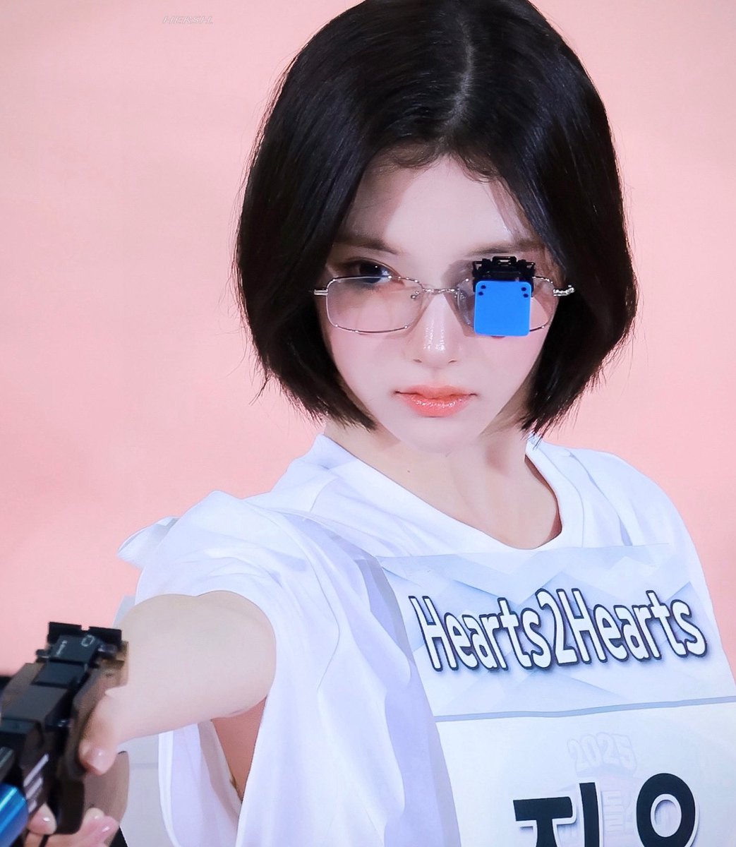 jiwoo tweet media