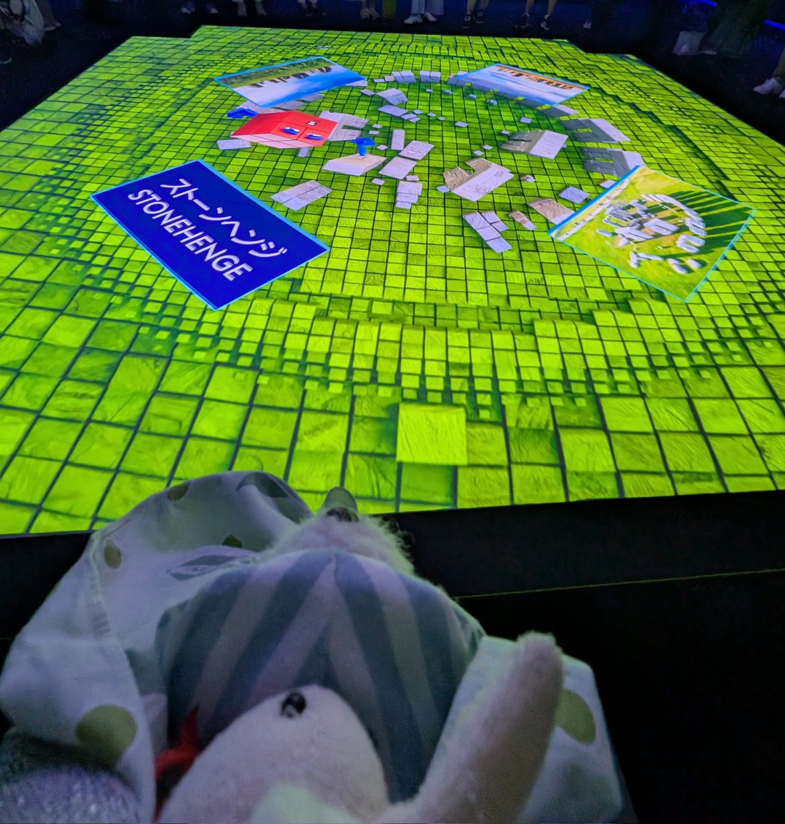 イギリスも行ったよストーンヘンジ来たー！！