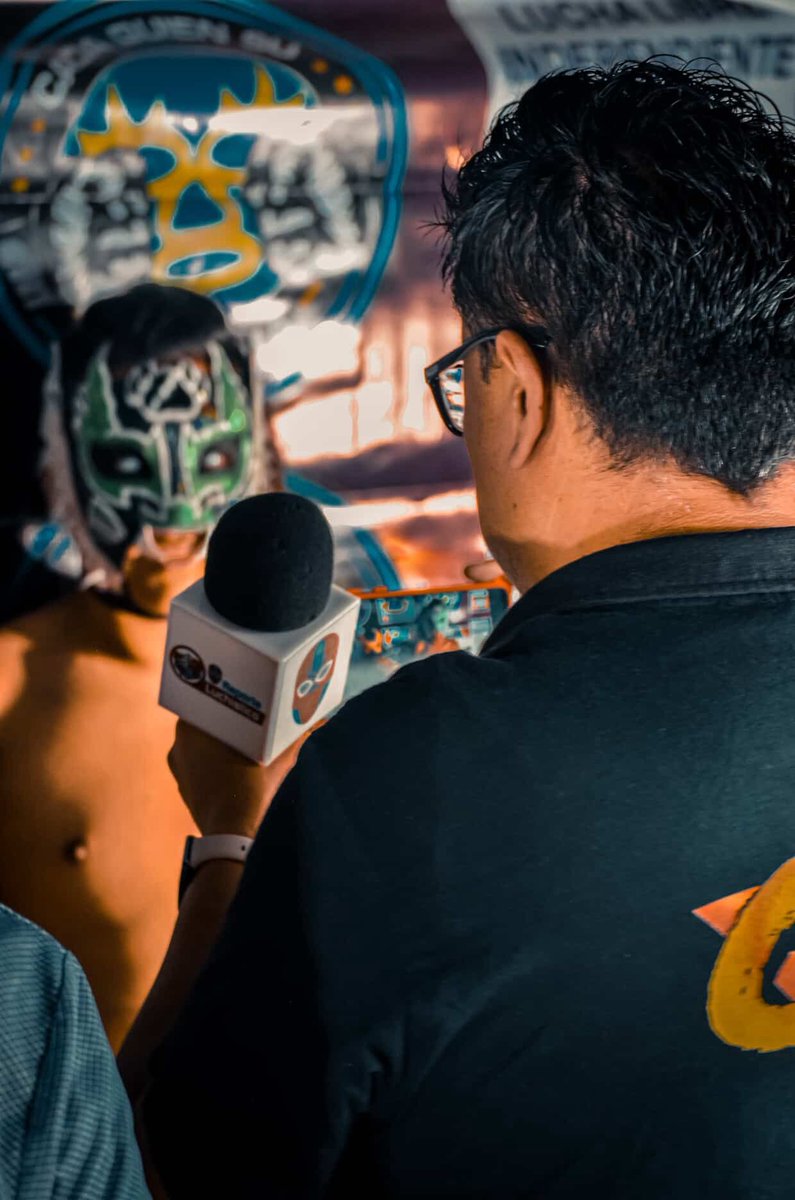 edgarmayitajr's tweet image. Trabajando en #LuchaLibreCM #Ecatepec  #Entrevistas #luchalibre @reporteluchistico 📸 @diavollodoggy Gracias