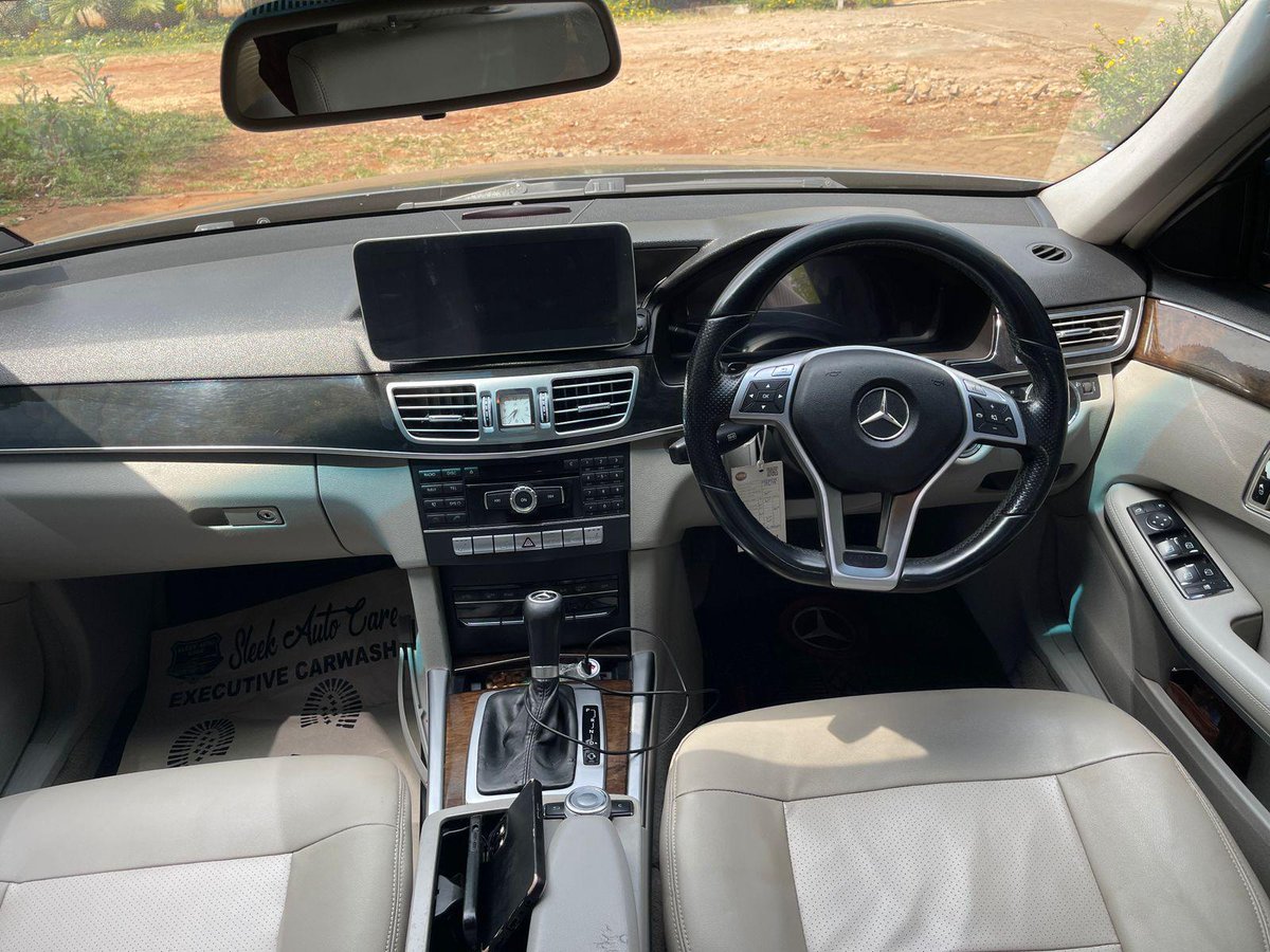 MagdalineMikel2's tweet photo. 🔥 Luxury Cars for sale in Kenya 🔥

✅2010 Mercedes Benz E-250
✅1800cc Petrol Turbo ( with the fuel efficiency badge) 
✅Clean Beige interior. 
✅well maintained unit .
✅ Documents Readily available. 

☎️For more information, Contact us on 0114684600. ( MAGDALENE ) https://t.co/RFY67FIA0O