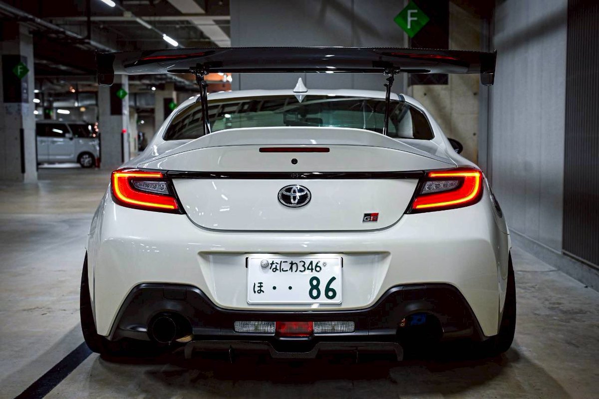 近藤エンジニアリング GTウィング 3D-Line 1410mm ハイマウントステー