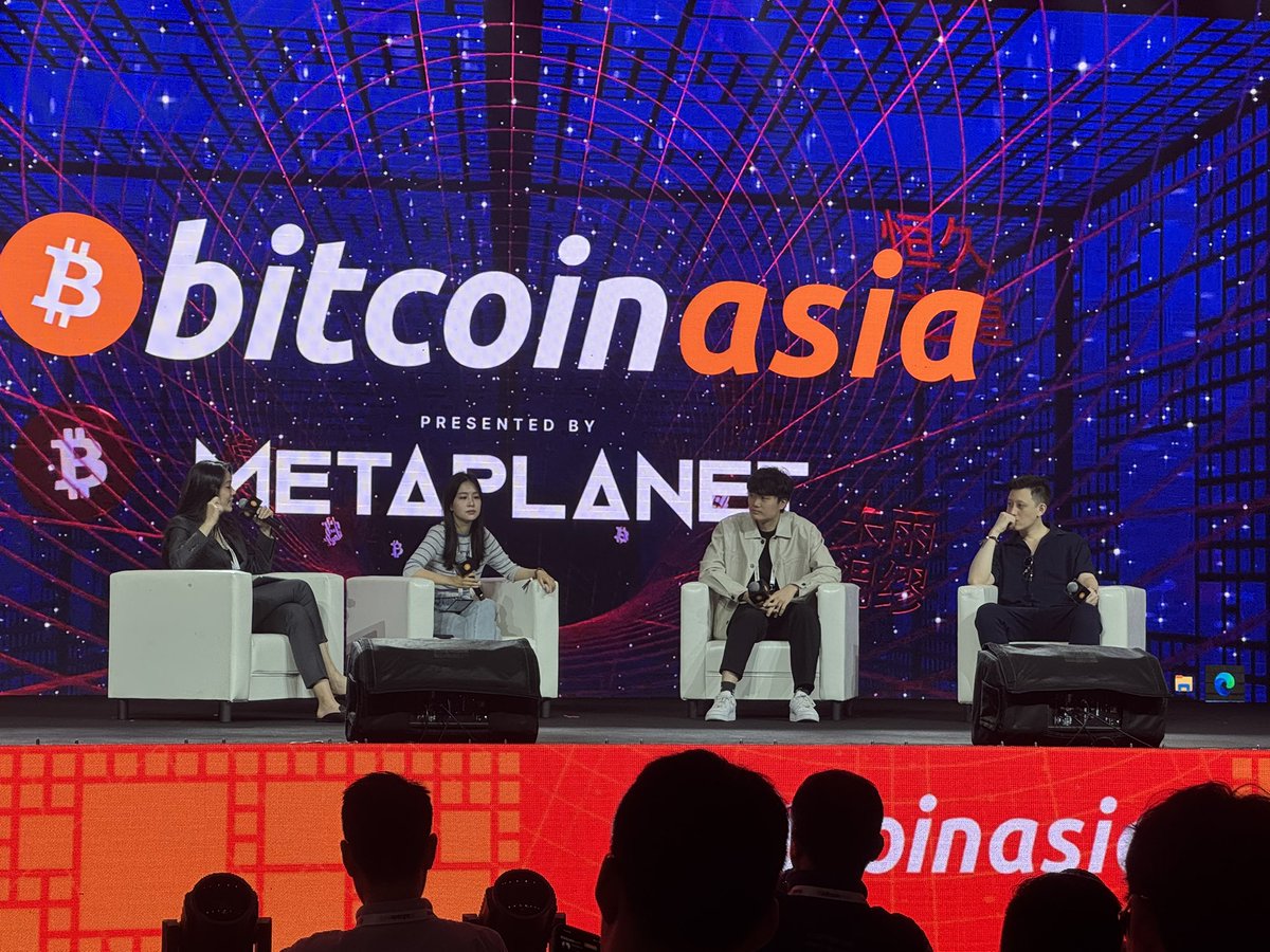 Elizabeth tweet media