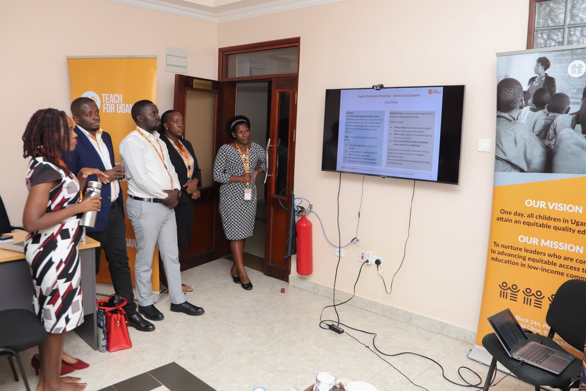 TEACH4UG's tweet image. Yesterday marked Day One of our leadership workshop, which brought together department managers at Teach For Uganda to explore what it truly means to lead with reflection, awareness, agility and purpose.

Thanks to Fernando Bianchetti, Irene Oggawa, and Dr. Vonesai Chivore -…